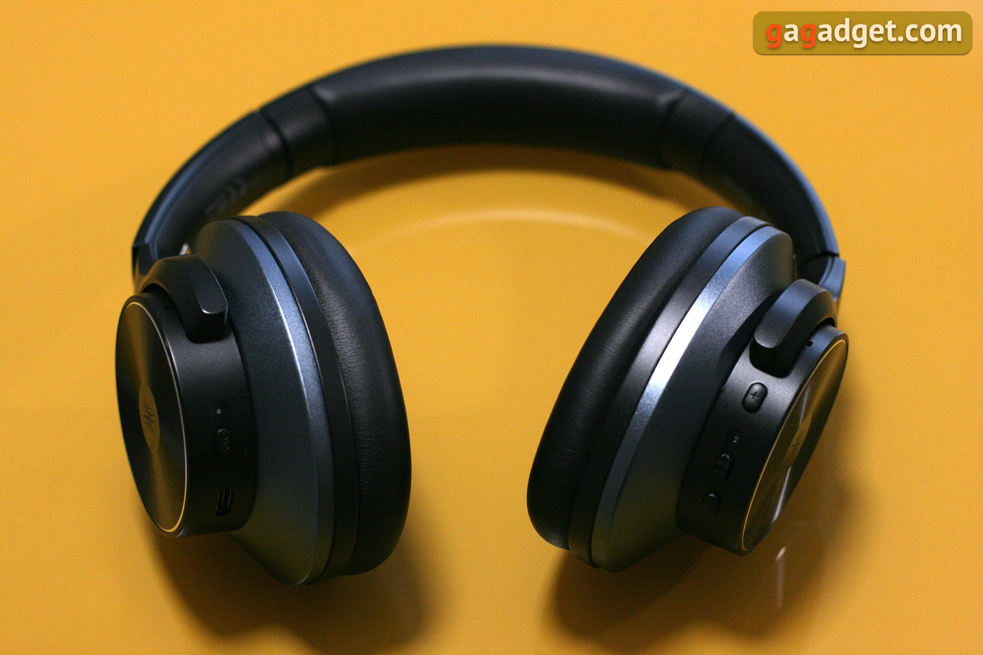 Le maître du son transparent : les écouteurs fermés OneOdio A10 Hybrid Noise Cancelling-2