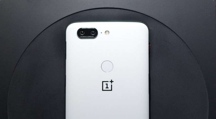 oneplus-5t-sandstone-white-leak.jpg