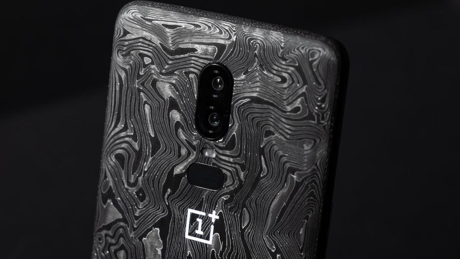 oneplus-6-hadoro-carbon-3.jpg