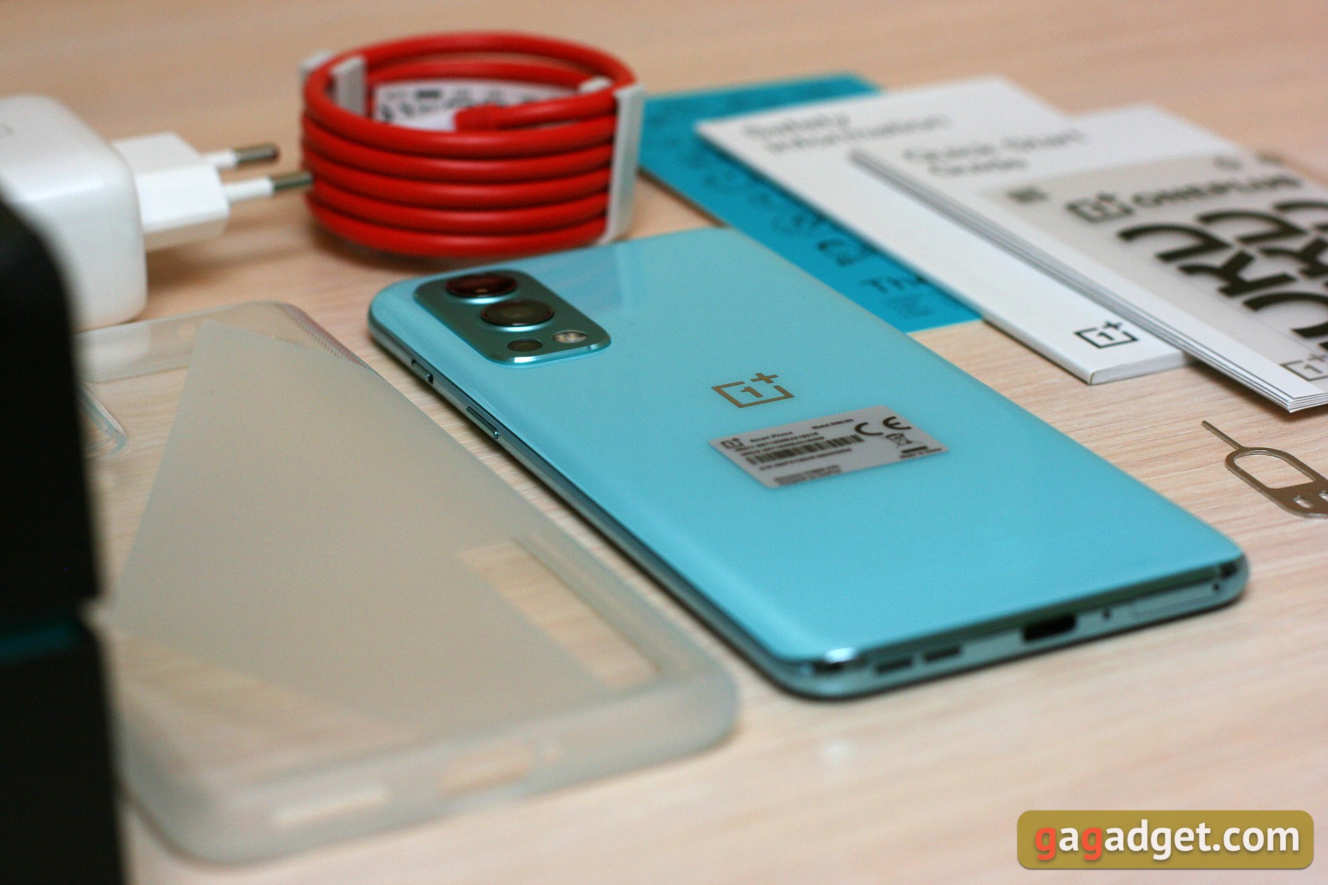 Огляд смартфона Oneplus Nord 2: зарядка за 35 хвилин і найкраща камера в своєму класі-3