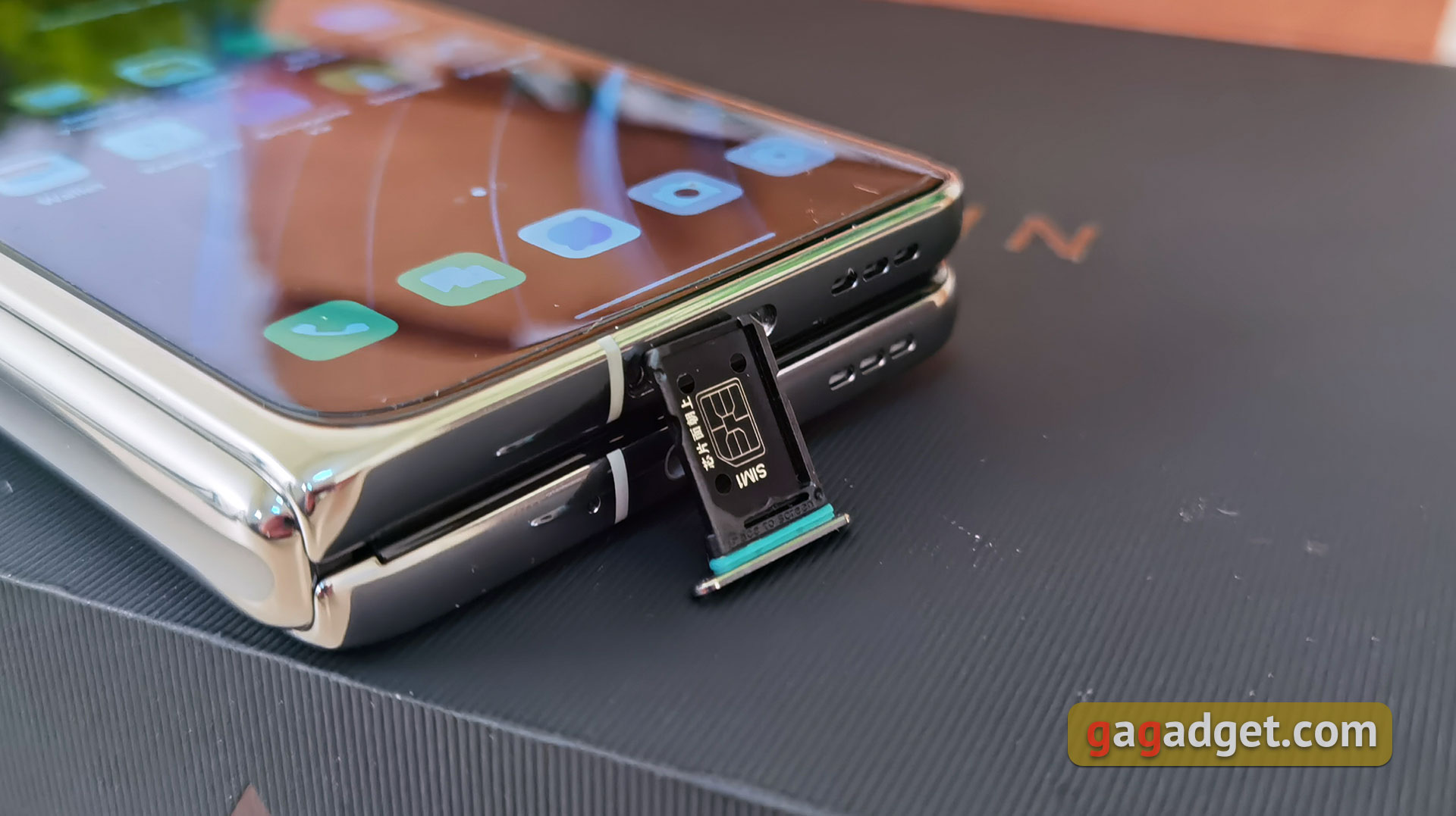 OPPO Find N Review: a Foldable Smartphone with Wrinkle-Free Display-14