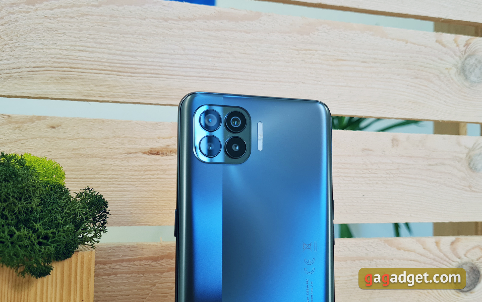 Обзор OPPO Reno4 Lite: шесть камер, AMOLED и сканер под экраном-14