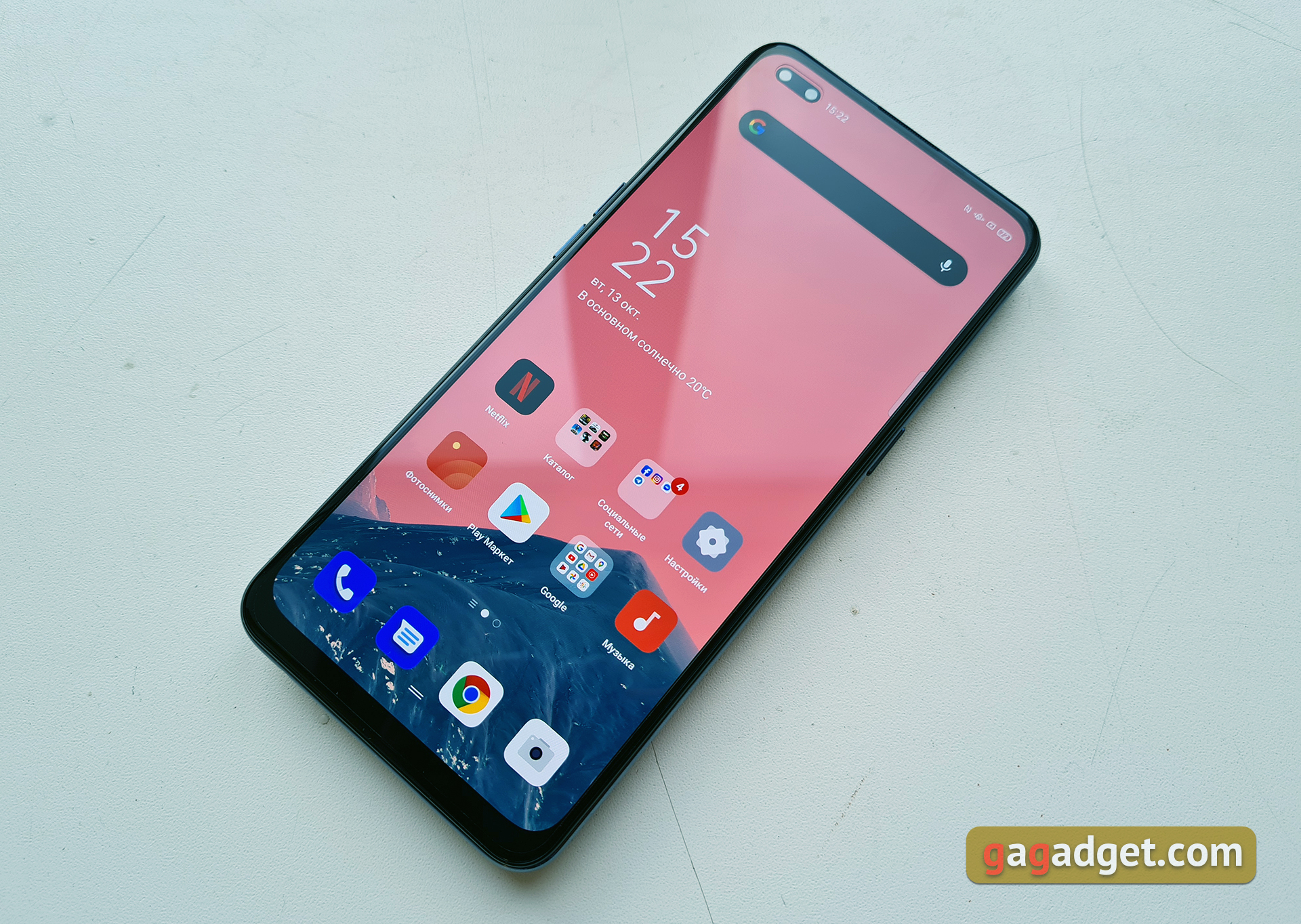Обзор OPPO Reno4 Lite: шесть камер, AMOLED и сканер под экраном-16