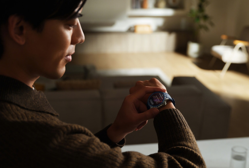 Oppo Watch X2 on the wrist
