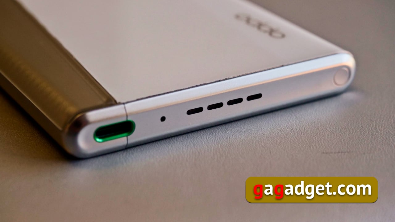 Comment OPPO a réinventé le facteur de forme des smartphones avec un écran flexible (exemples tirés du prototype OPPO X 2021)-9