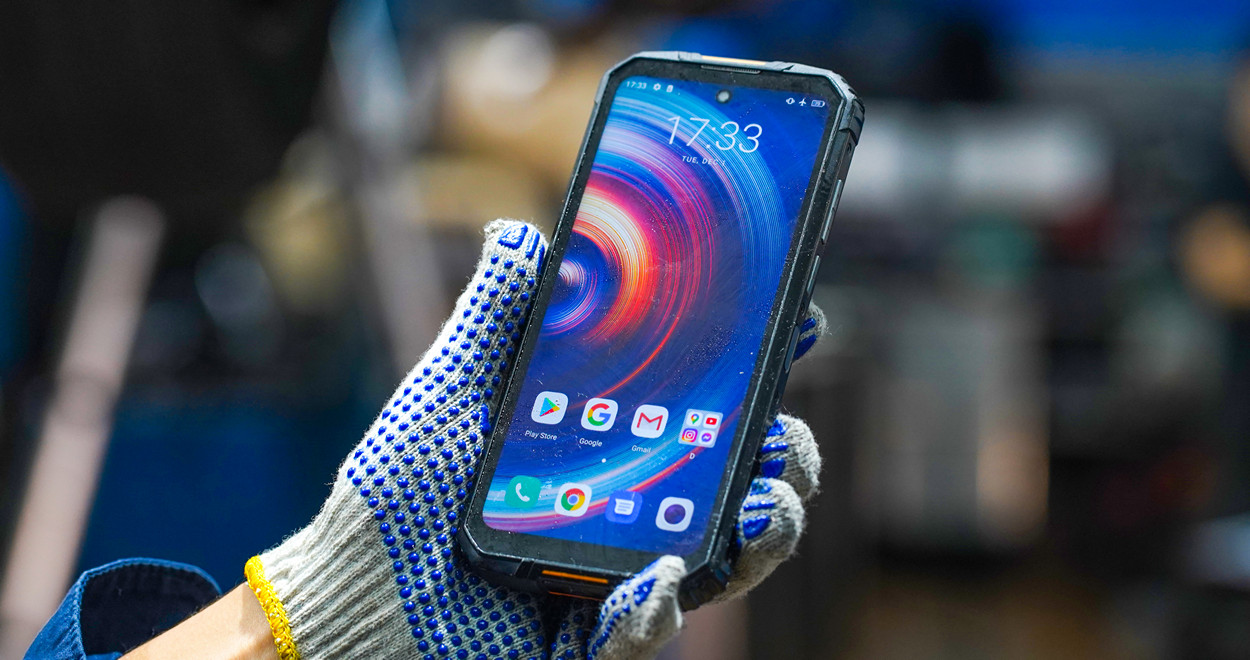 Oukitel WP10 5G с аккумулятором на 8000 мАч и защитой IP68 по выгодной цене на AliExpress
