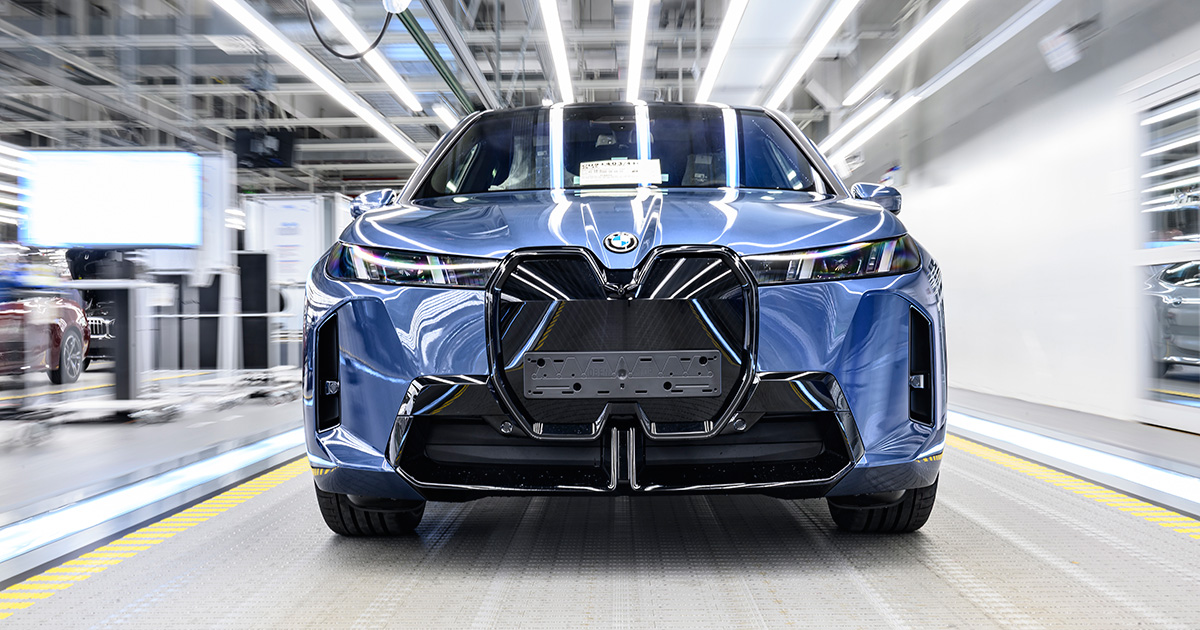BMW iX production