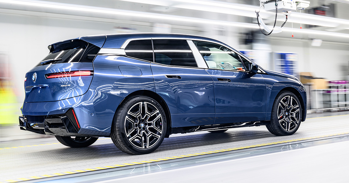 BMW iX production