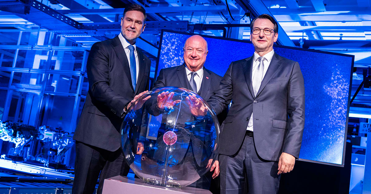 Церемонія початку серійного виробництва електродвигунів на заводі BMW Group у Штайрі