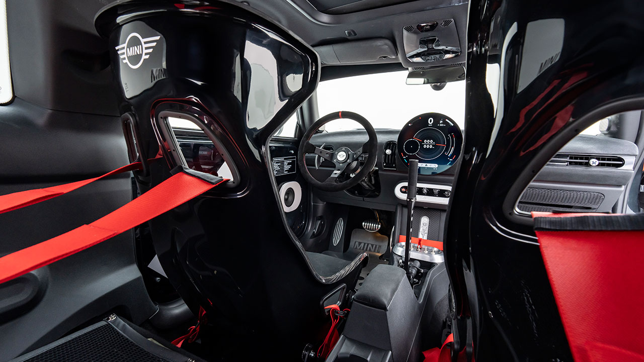 MINI John Cooper Works Machina