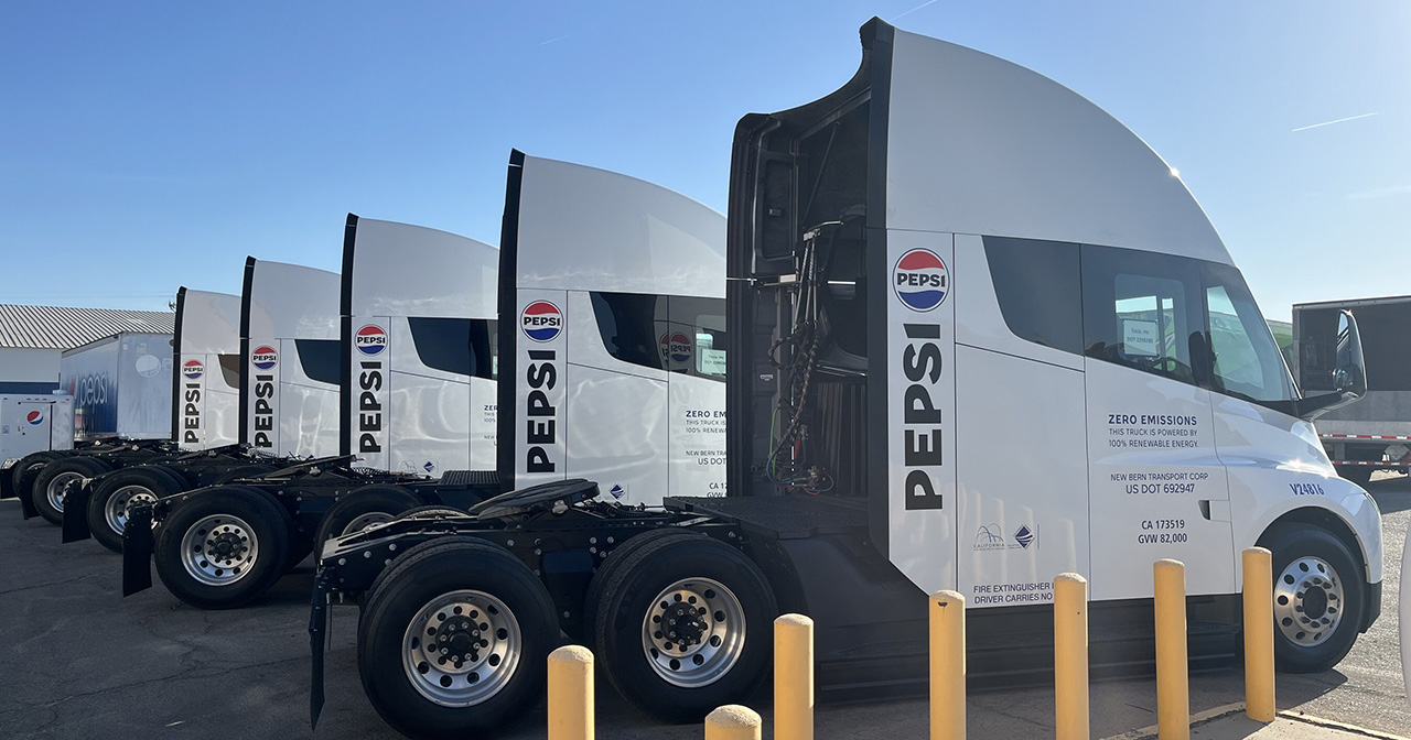 Tesla Semi trucks at PepsiCo's distribution facility