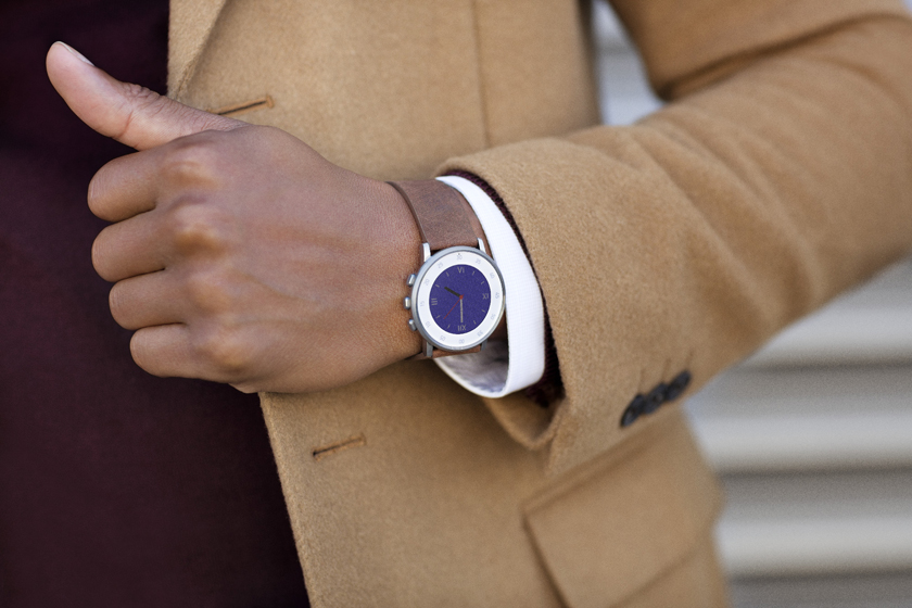 "Умные" часы Pebble Time Round с рекордно малой толщиной и весом-3