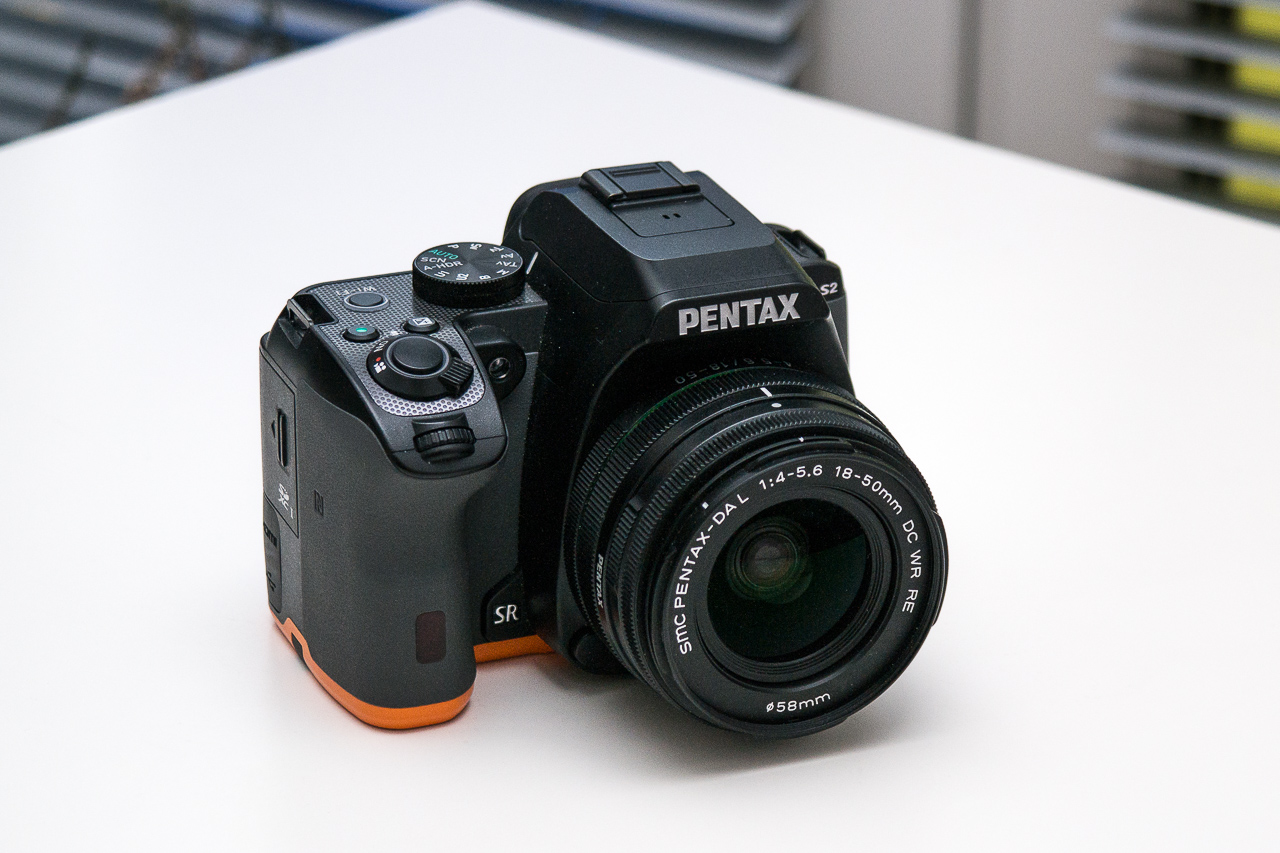 Беглый обзор зеркальной камеры Pentax K-S2