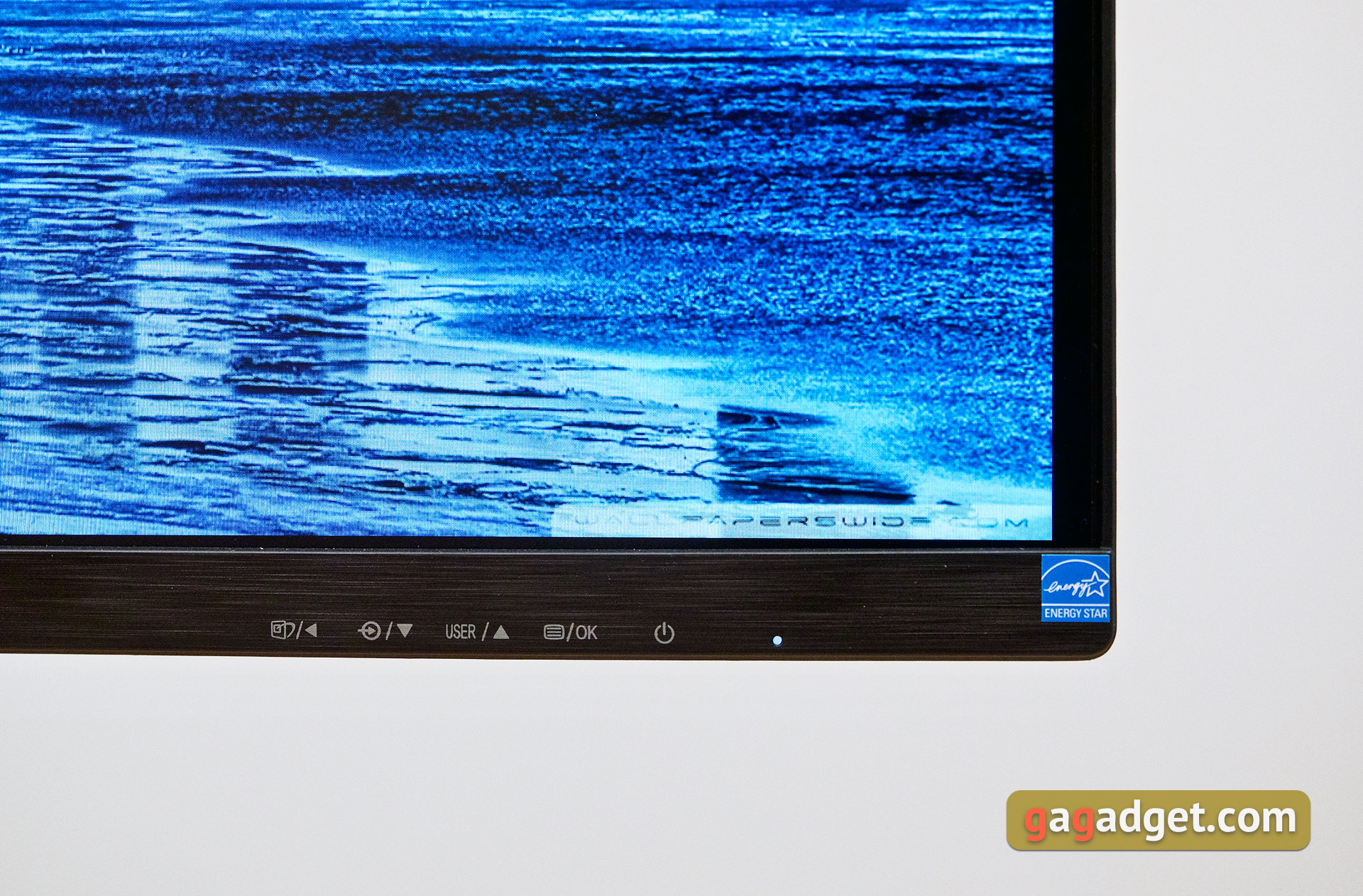 Обзор Philips Brilliance 499P9H: 49-дюймовый монитор-авианосец-30