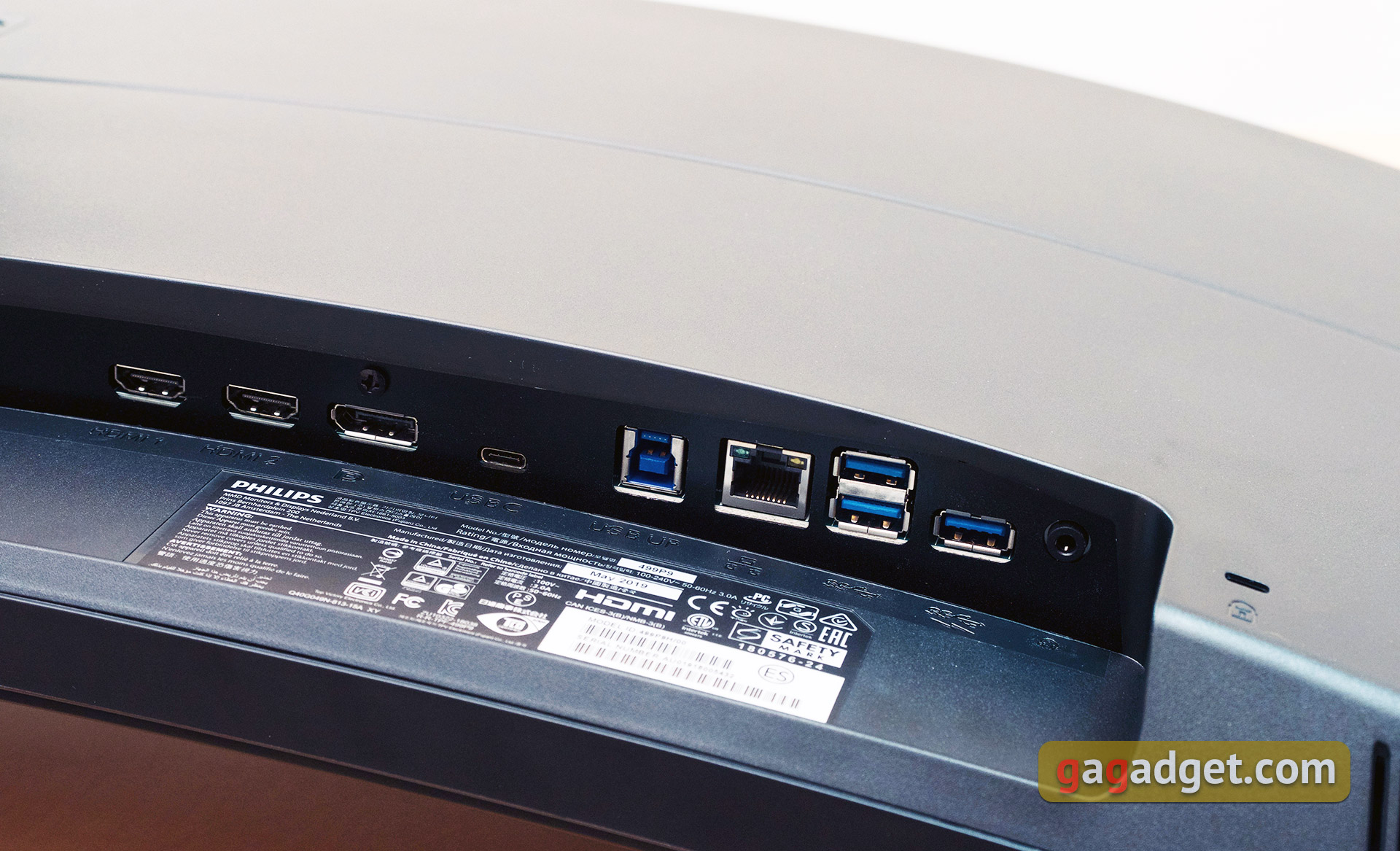 Обзор Philips Brilliance 499P9H: 49-дюймовый монитор-авианосец-29