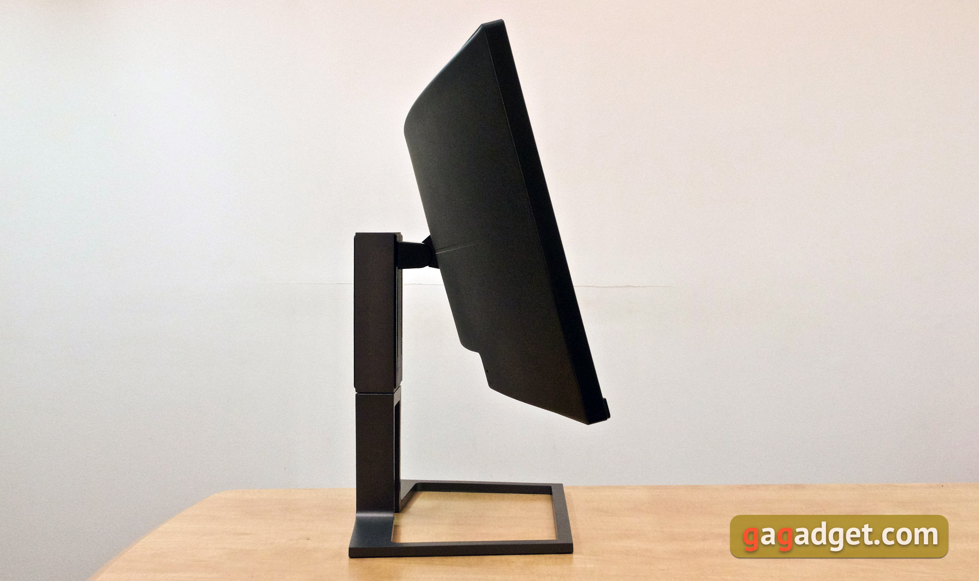 Обзор Philips Brilliance 499P9H: 49-дюймовый монитор-авианосец-37