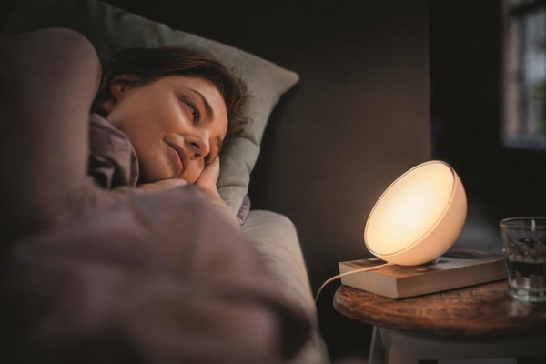 Светодиодные лампы Philips Hue Go теперь с аккумулятором-2