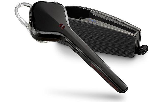 Plantronics выпустила Bluetooth-гарнитуру Voyager Edge с зарядным чехлом