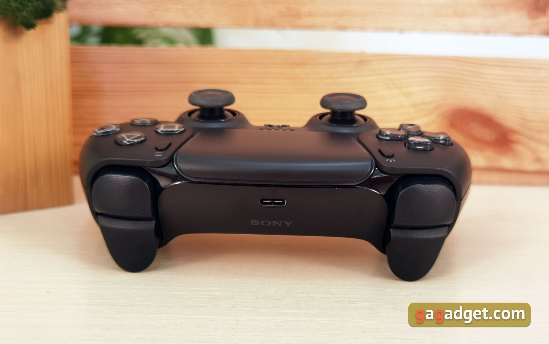 Аксесуари для PlayStation 5: як зробити гру комфортніше-17