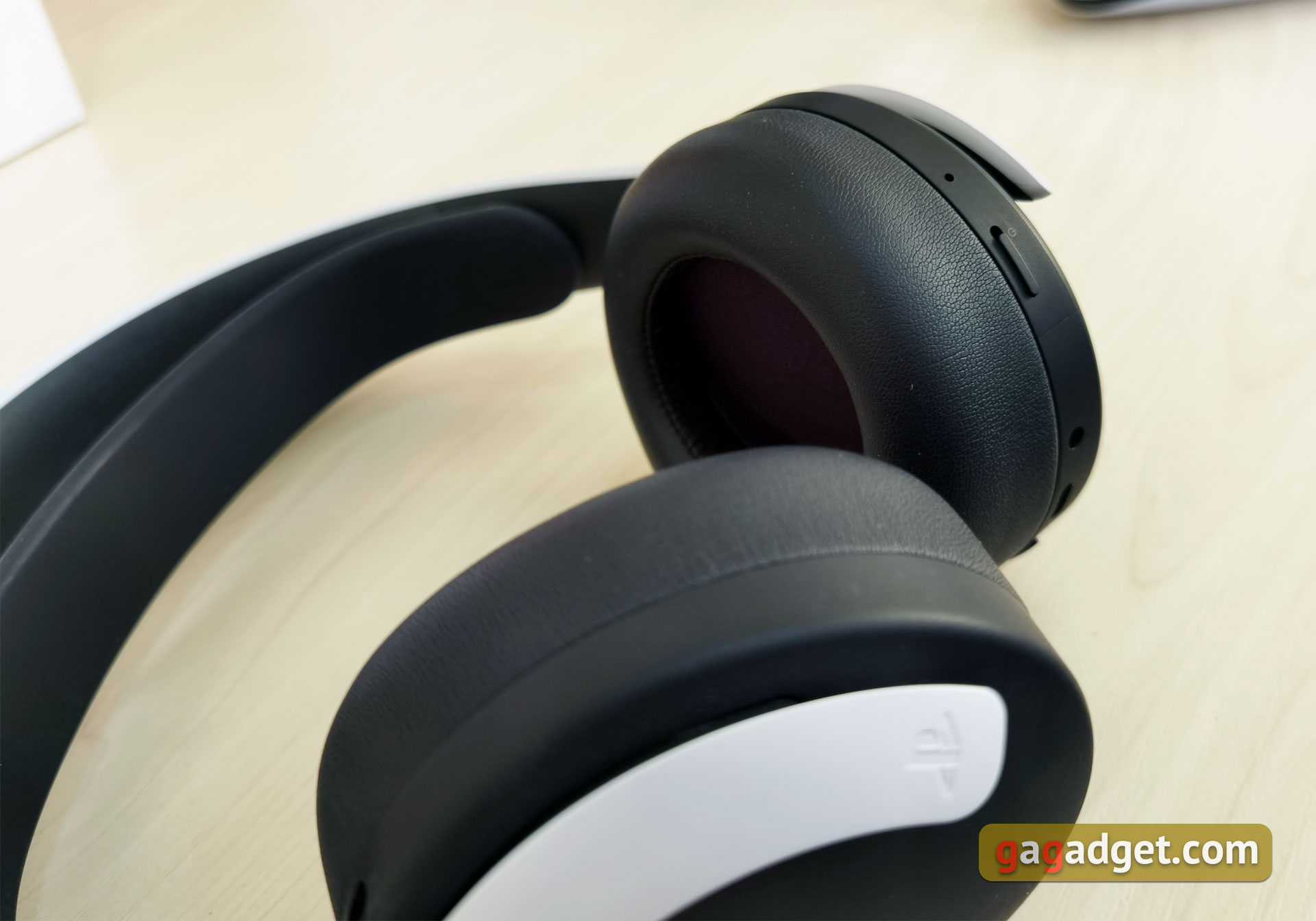 Аксесуари для PlayStation 5: як зробити гру комфортніше-35