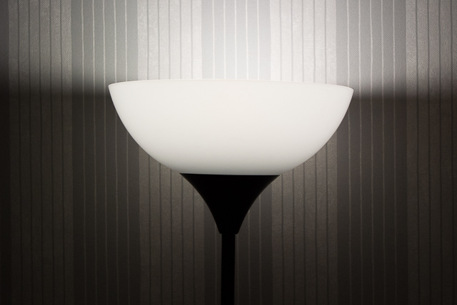 Дом голубого света. Обзор светодиодной лампы Prestigio Smart Color LED Light-7