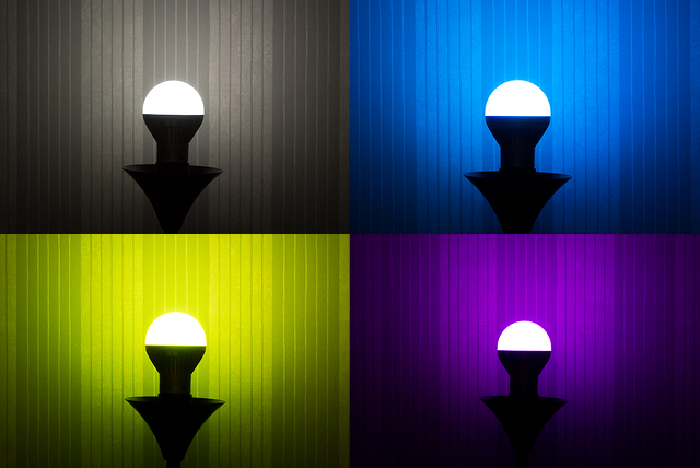 Дом голубого света. Обзор светодиодной лампы Prestigio Smart Color LED Light