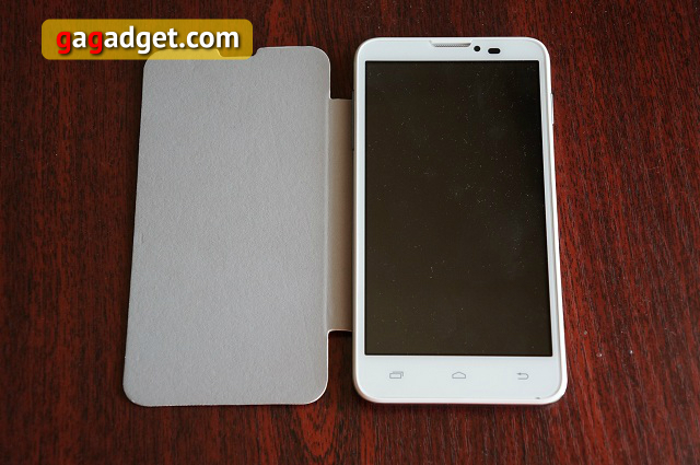 Беглый обзор Prestigio MultiPhone PAP5300 Duo-12
