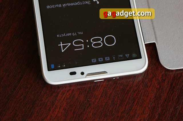 Беглый обзор Prestigio MultiPhone PAP5300 Duo-3