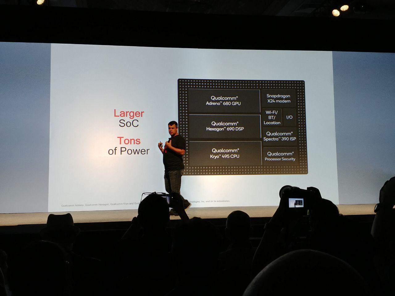 qualcomm-snapdragon-8cx 2.jpg