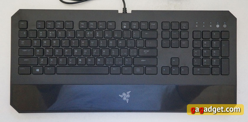 Обзор мембранной игровой клавиатуры Razer Deathstalker Chroma-12