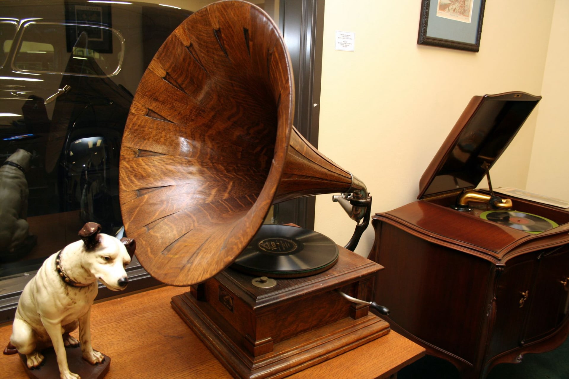 Проигрыватель RCA Victrola