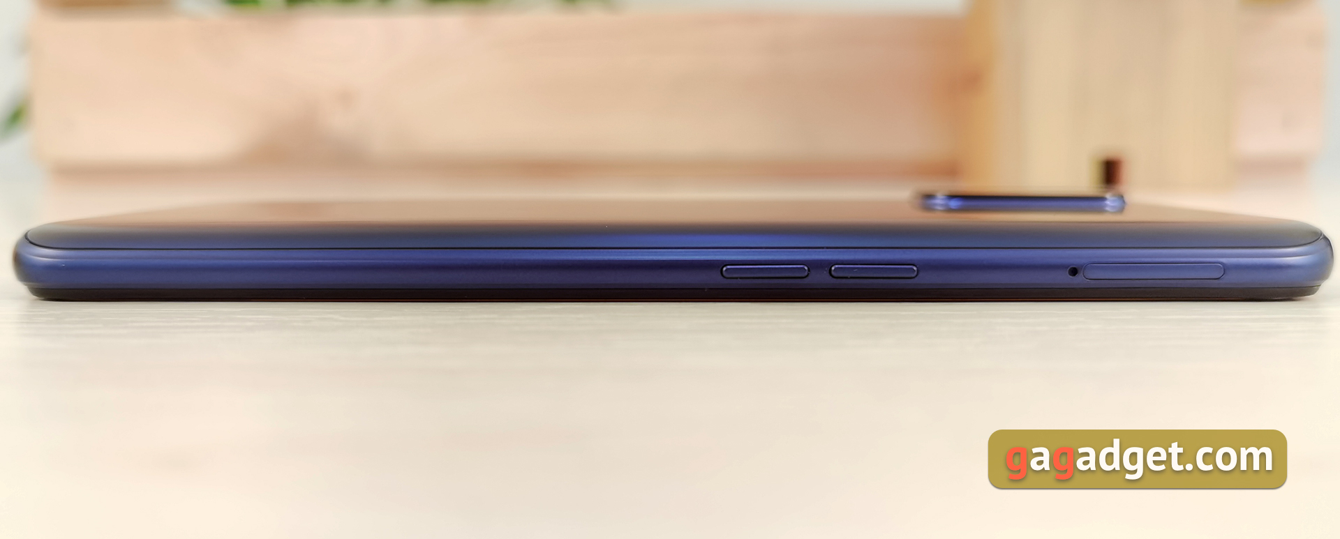 Обзор realme 7 Pro: AMOLED-дисплей, Snapdragon, NFC и молниеносная зарядка-10