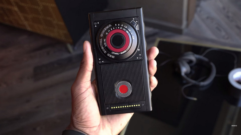 red-hydrogen-one-prototype-2.jpg