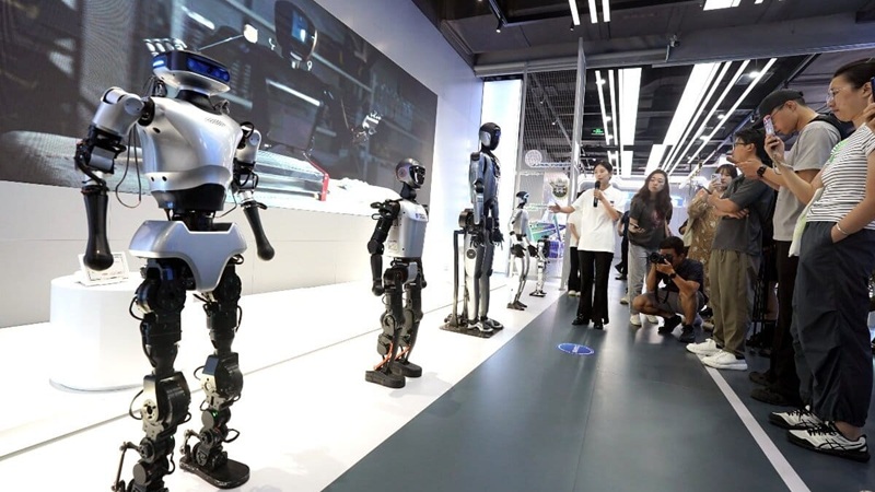 Вид на торговий центр Robot Mall