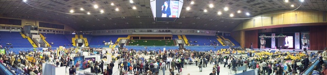 Попадание в робо-сказку: фоторепортаж с фестиваля робототехники «Robotica 2013»