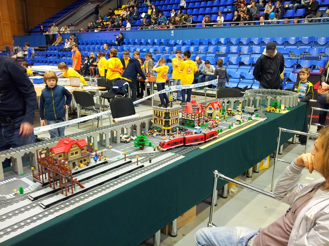 Попадание в робо-сказку: фоторепортаж с фестиваля робототехники «Robotica 2013»-18
