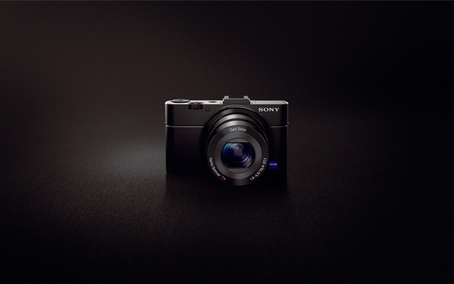 Компактная светосильная камера Sony RX100 II уже в Украине за 7299 грн