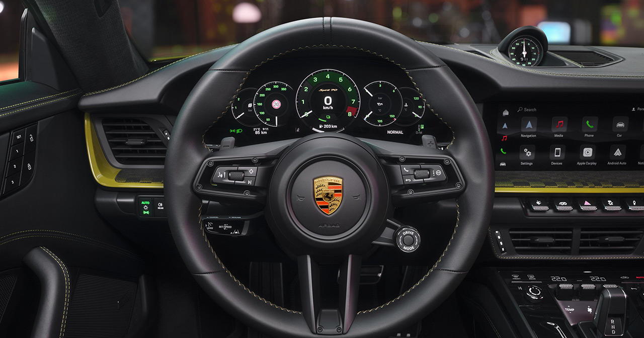 Dashboard of Porsche 911 Spirit 70.