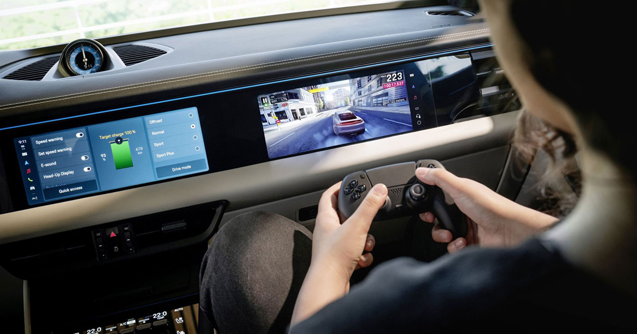 AirConsole в Porsche Macan Electric