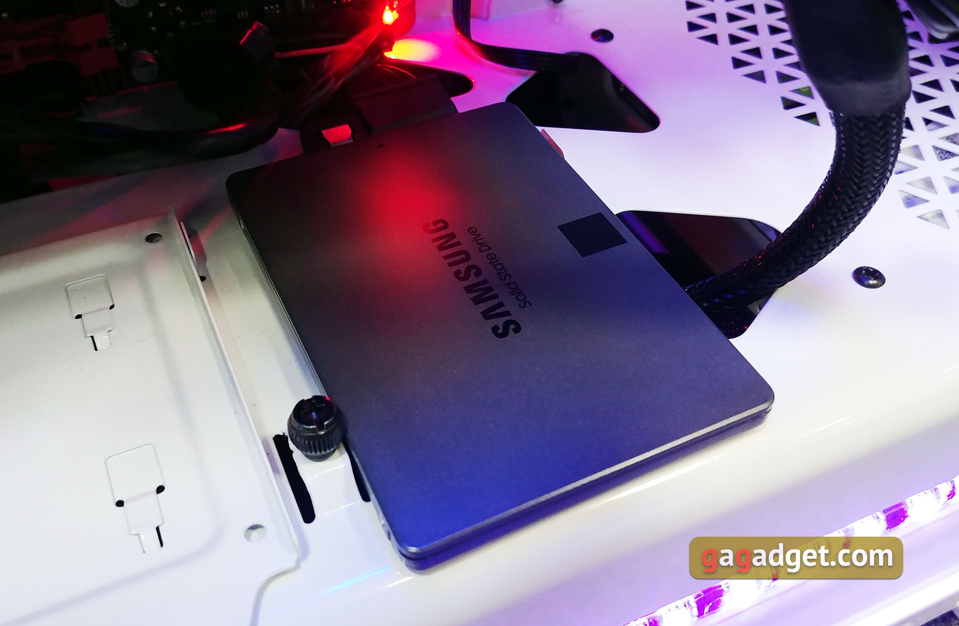 samsung-860-qvo-10.jpg