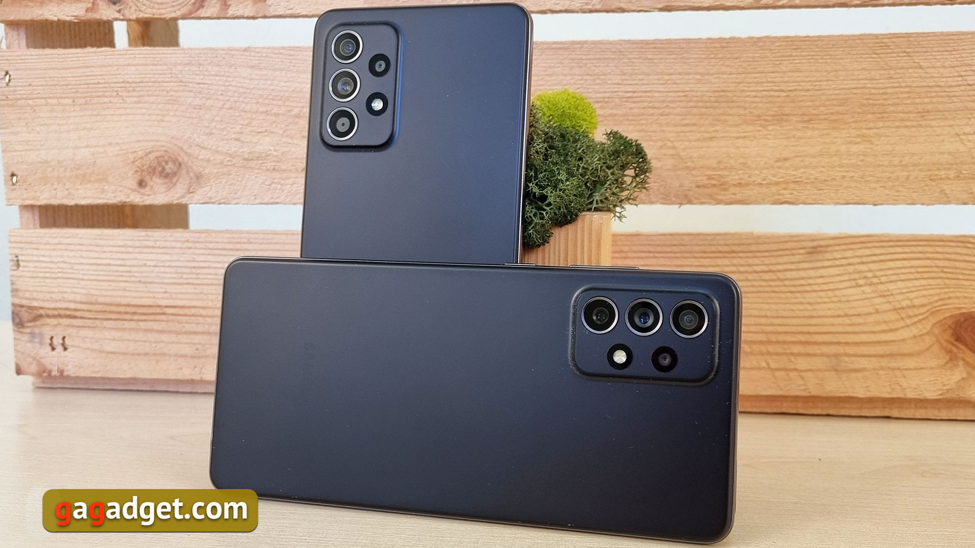 Samsung Galaxy A72 VS Galaxy A52 Review: Mid-Range Phones with Flagship Ambitions-14