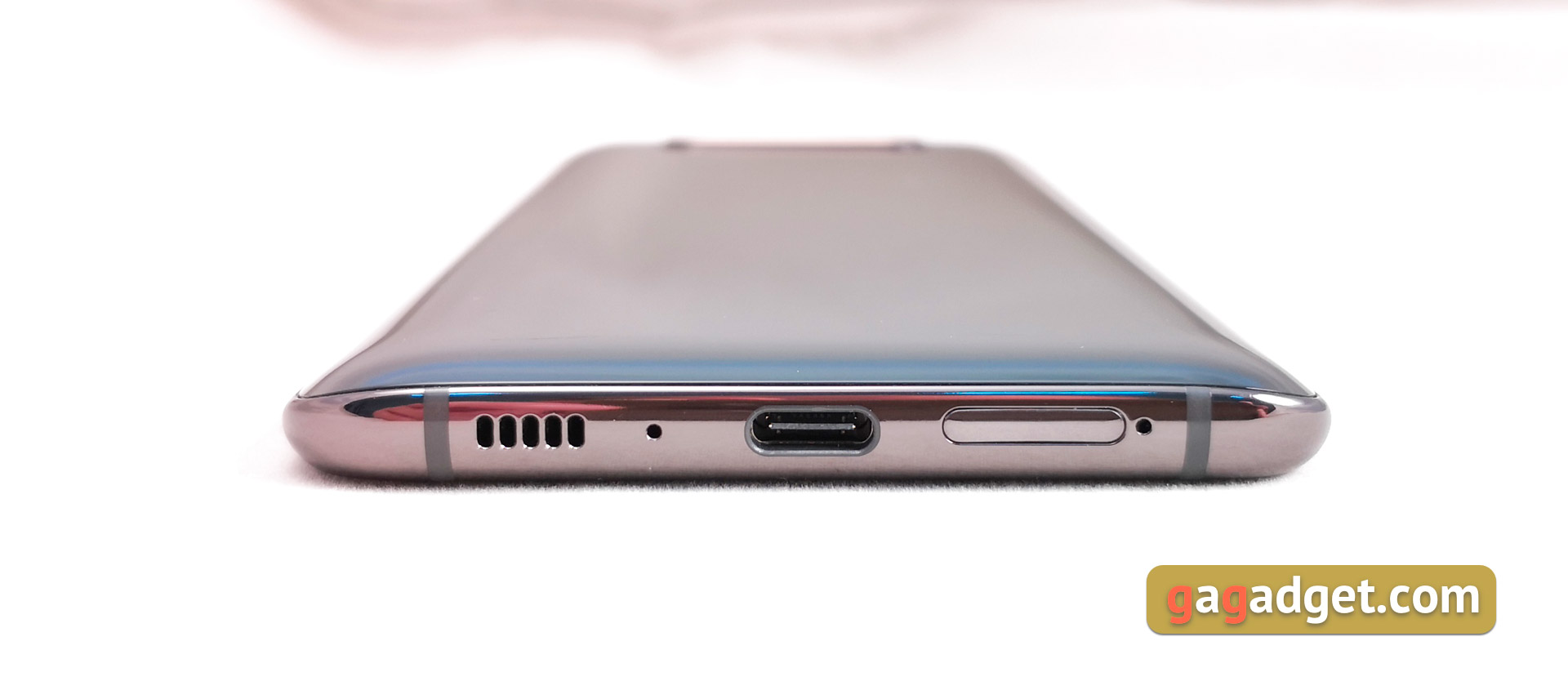 Обзор Samsung Galaxy A80: смартфон-эксперимент с поворотной камерой и огромным дисплеем-15