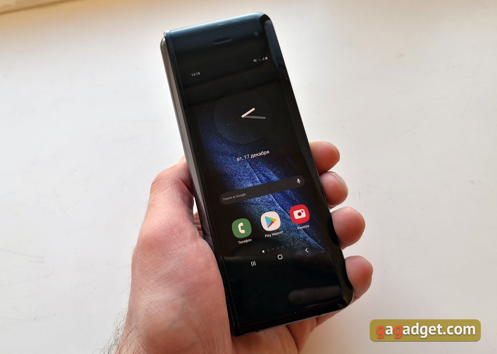 Обзор Samsung Galaxy Fold: взгляд в будущее-34