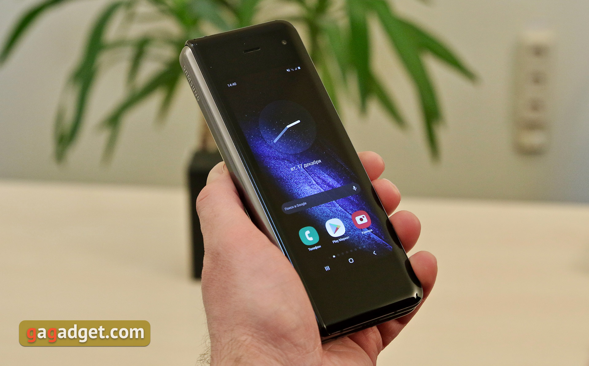 Обзор Samsung Galaxy Fold: взгляд в будущее-344