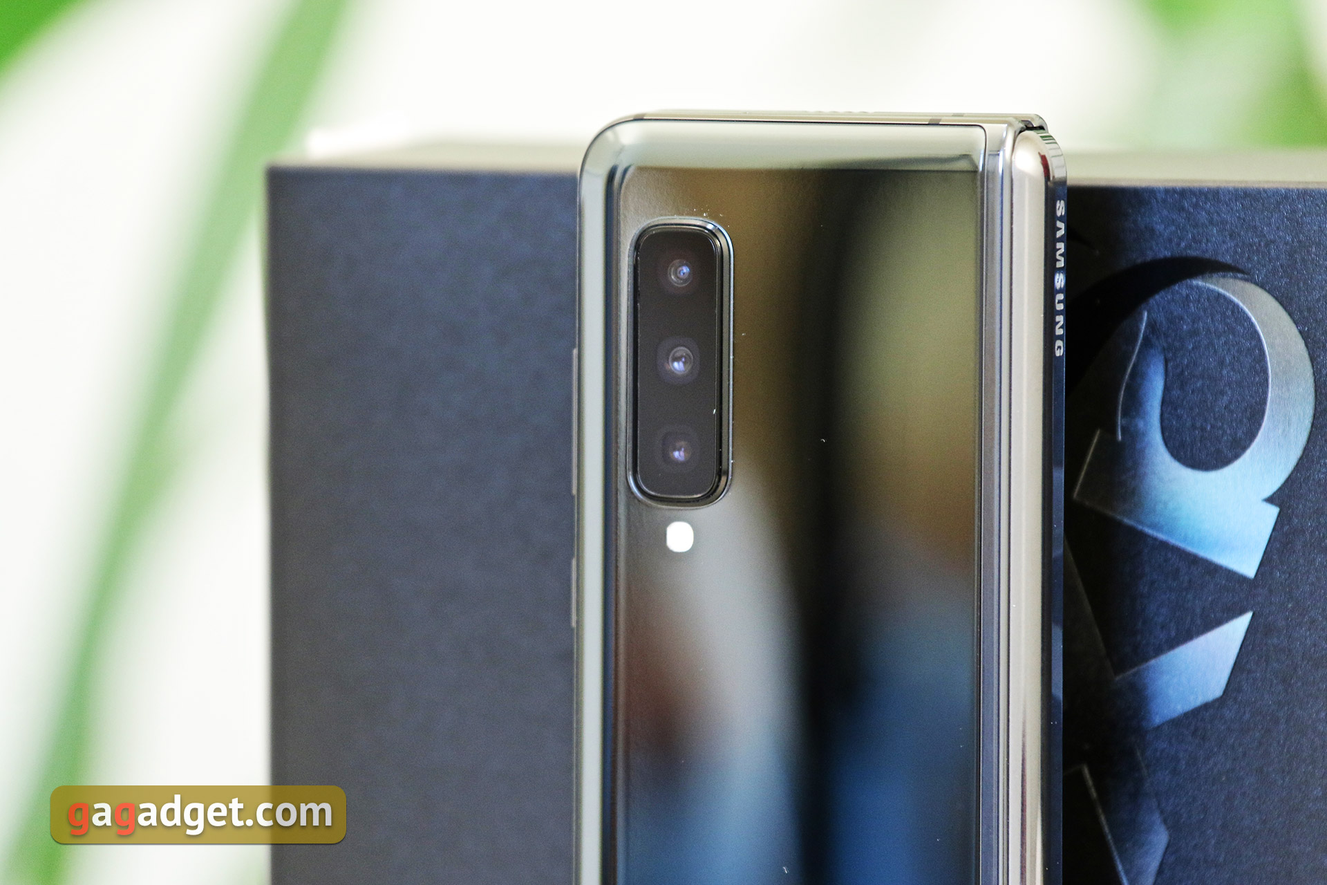 Обзор Samsung Galaxy Fold: взгляд в будущее-352