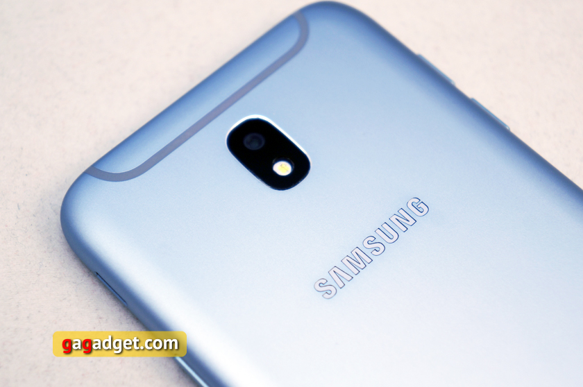 Обзор Samsung Galaxy J7 (2017): скромняга с амбициями-11