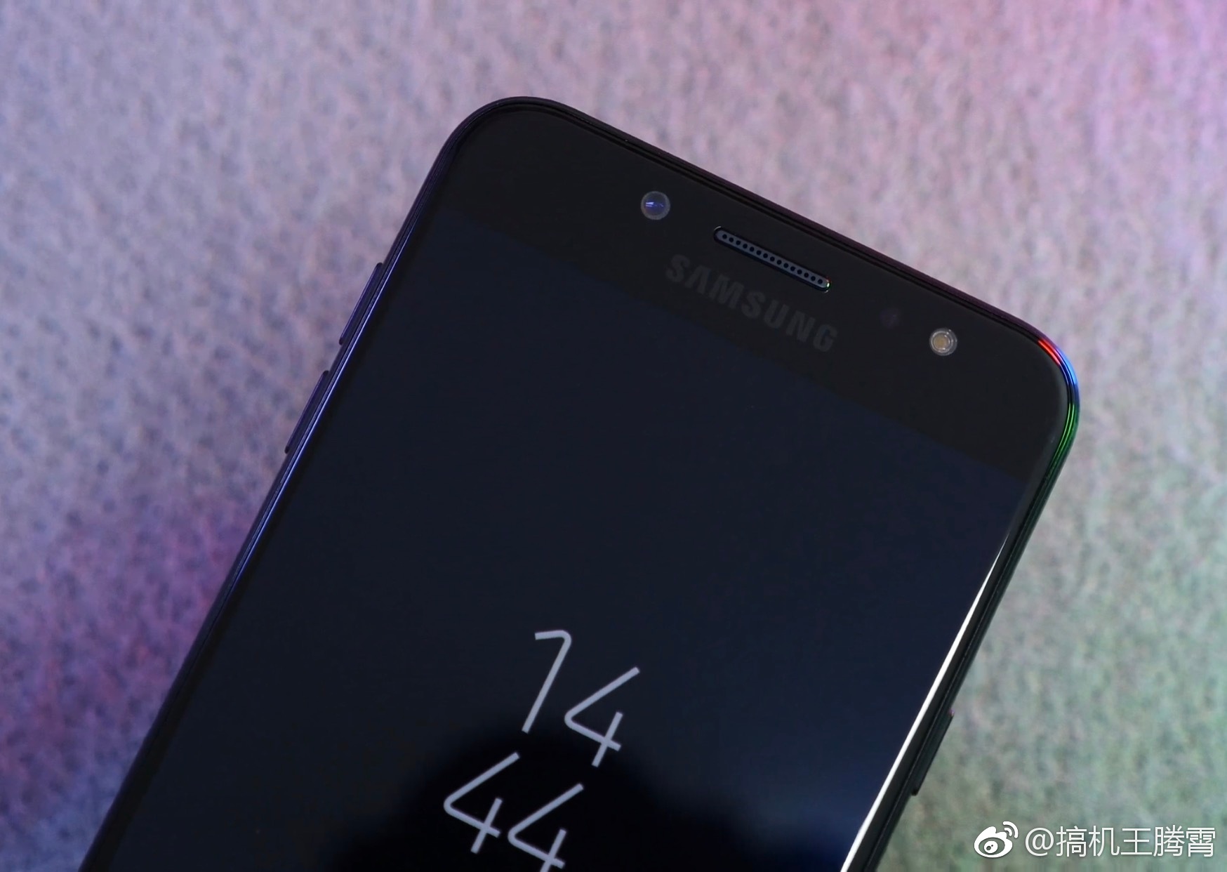 samsung-galaxy-j7-plus-2017-photos-3.jpg