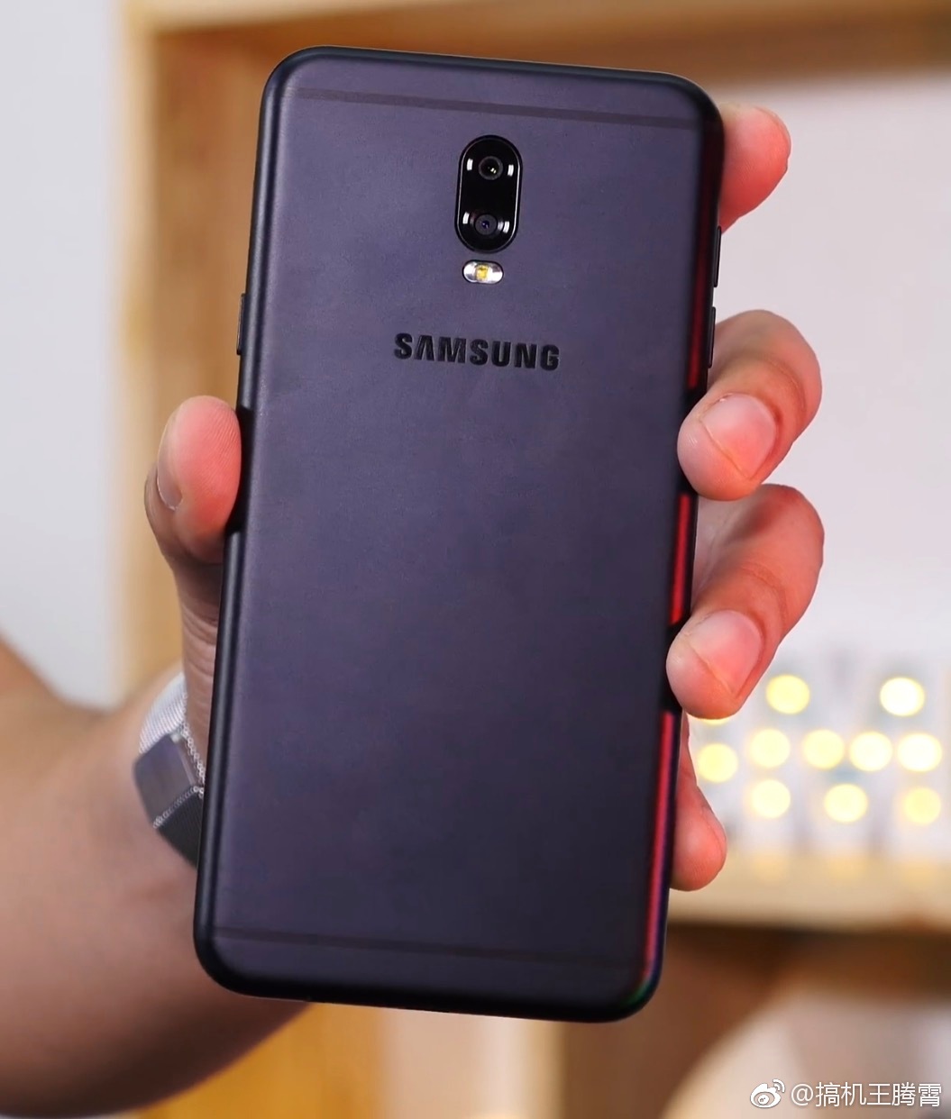 samsung-galaxy-j7-plus-2017-photos-7.jpg