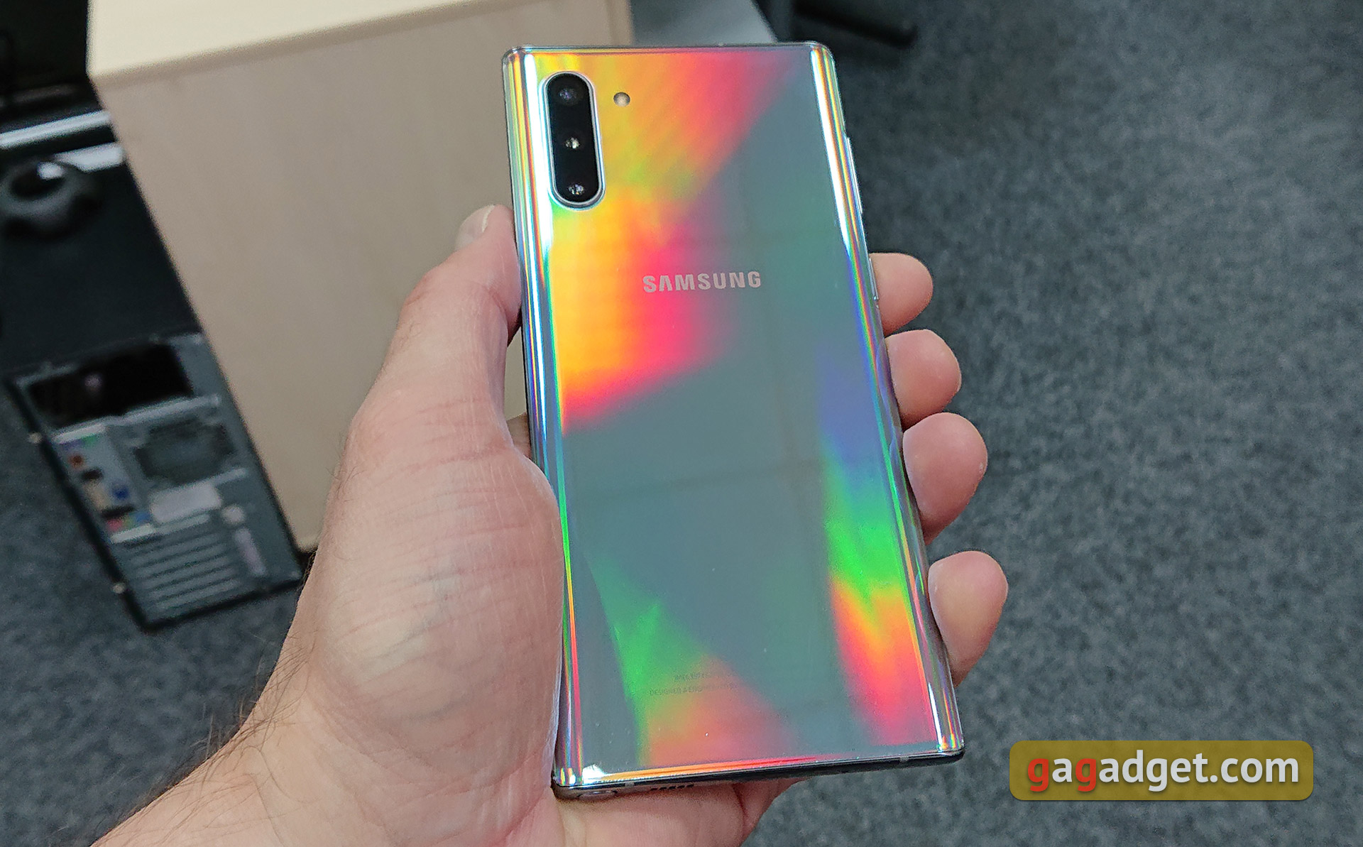 Огляд Samsung Galaxy Note10: той самий флагман, але дещо менший-12