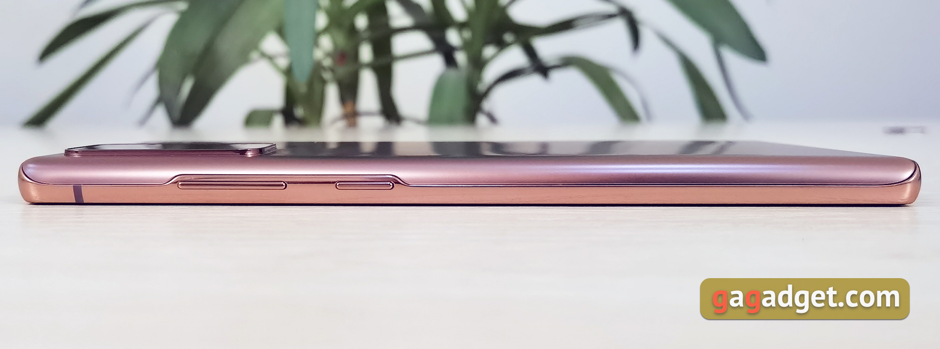 Обзор Samsung Galaxy Note20: у нас с собой было три камеры, стилус и пластиковый корпус-6